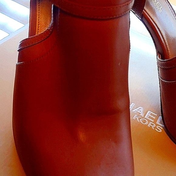 New price drop!!  Michael kors Lawson shoes open toe shooties sz 6. - Picture 4 of 8